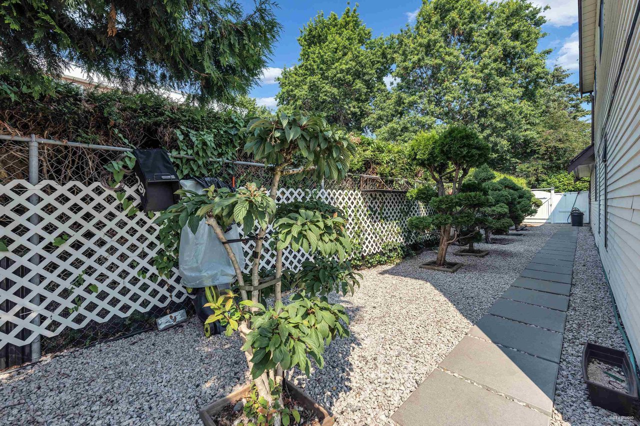 11280 Mellis Dr