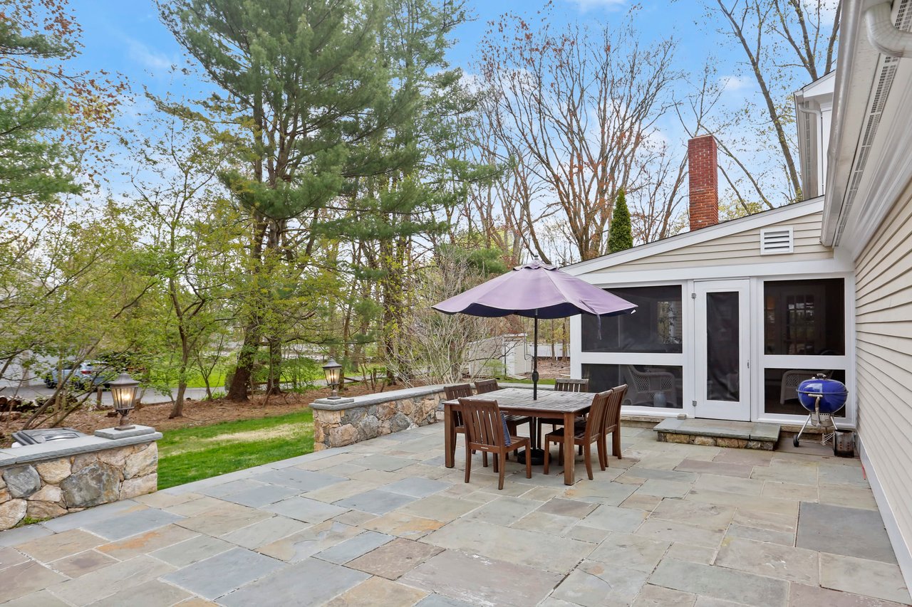 2 Pequot Drive