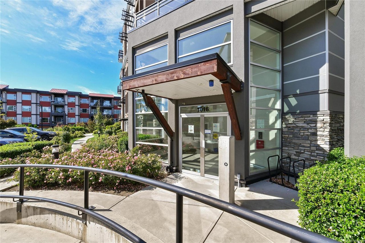 302-1016 Inverness Rd