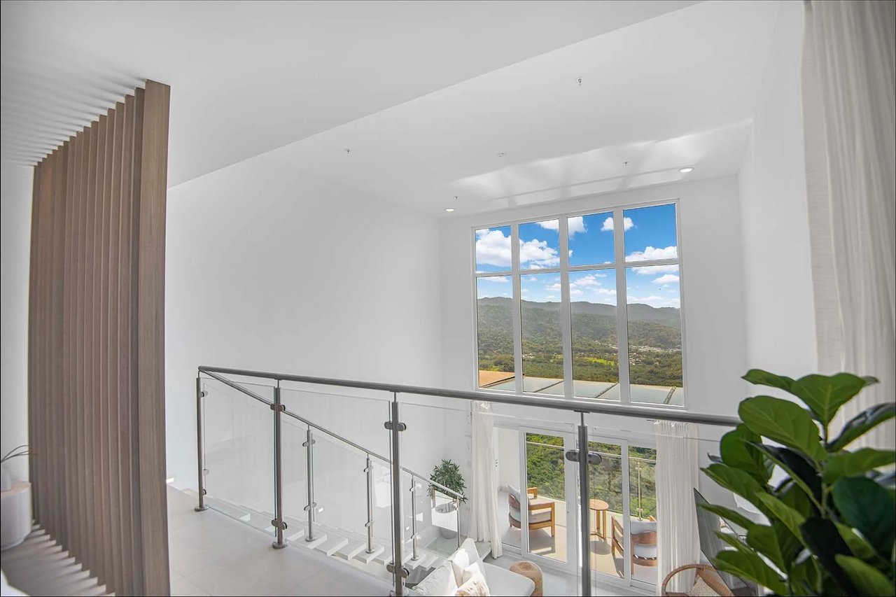 Luxury Oceanview Corner Penthouse, Jaco, Puntarenas