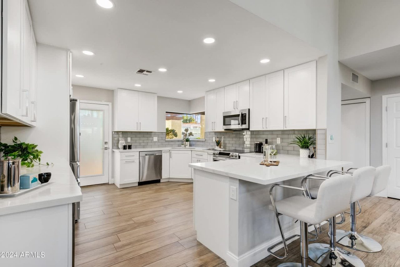 8462 E SAN BERNARDO Drive