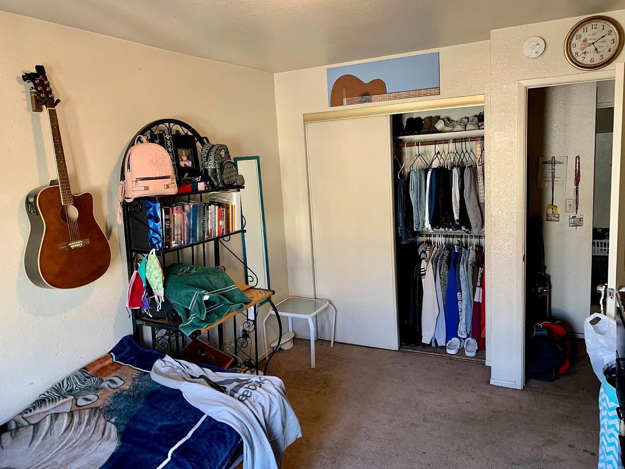 201 Rio Vista Dr APT 4