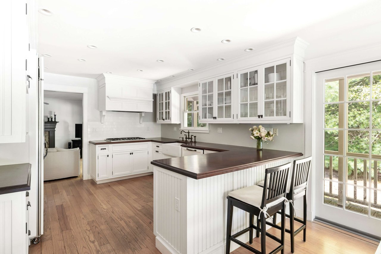 27 Ocean Pkwy, East Hampton