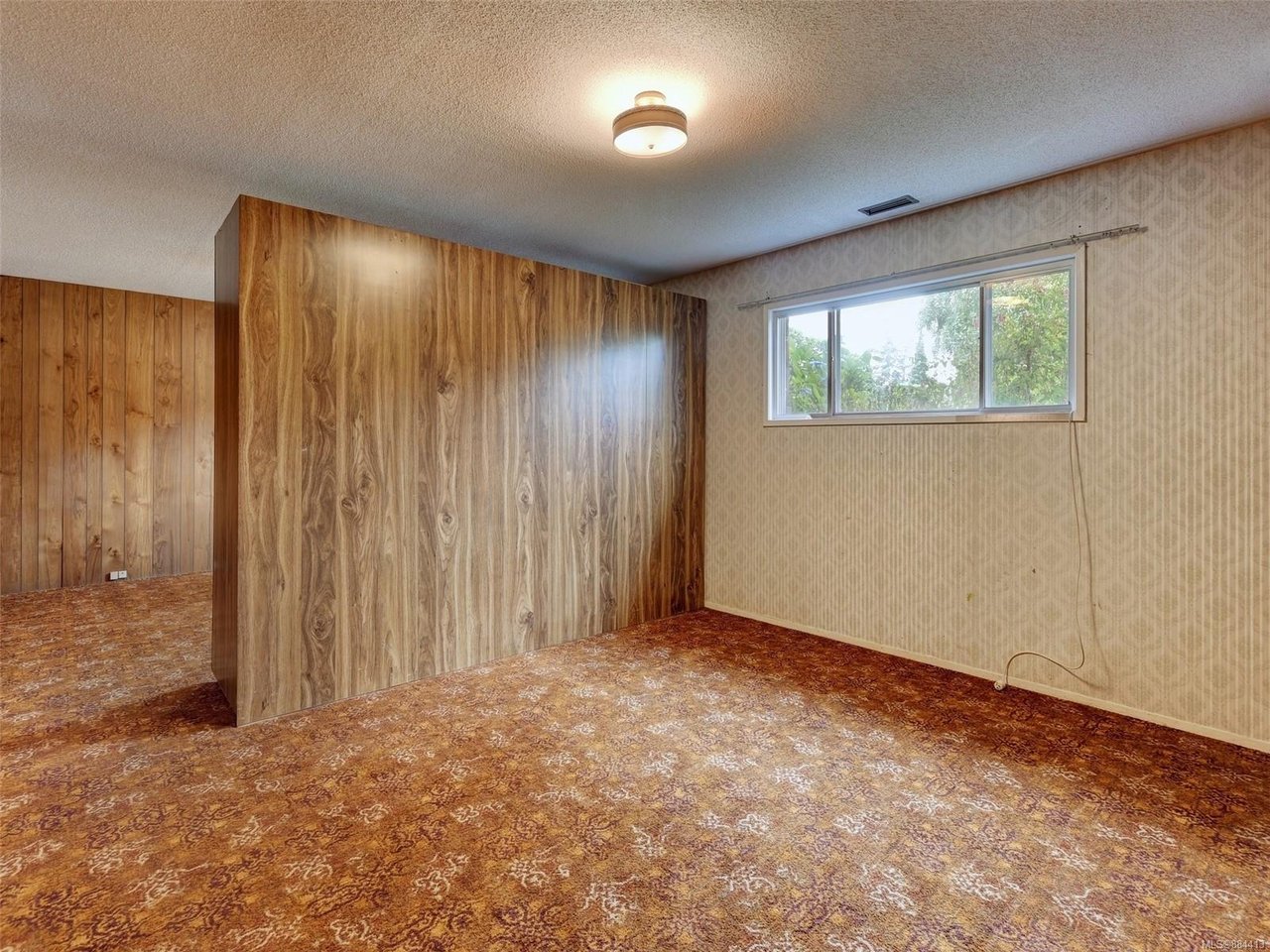 4253 Thornhill Cres