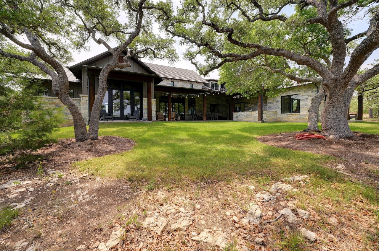 Luxury estate in Dripping Springs near Camp Lucy