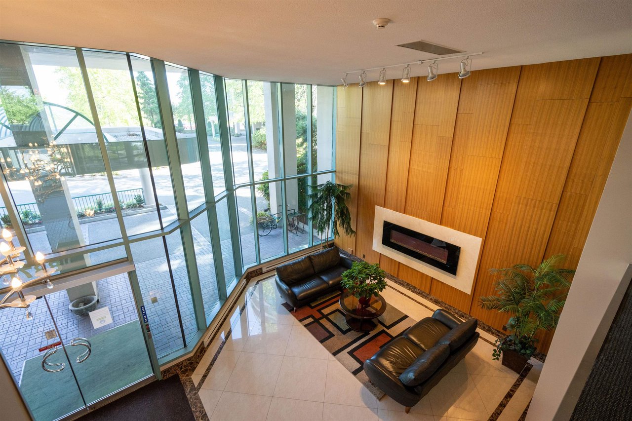 907-8871 Lansdowne Rd