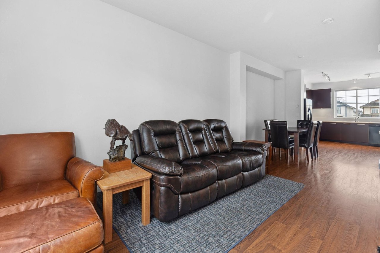 33-7238 189 St
