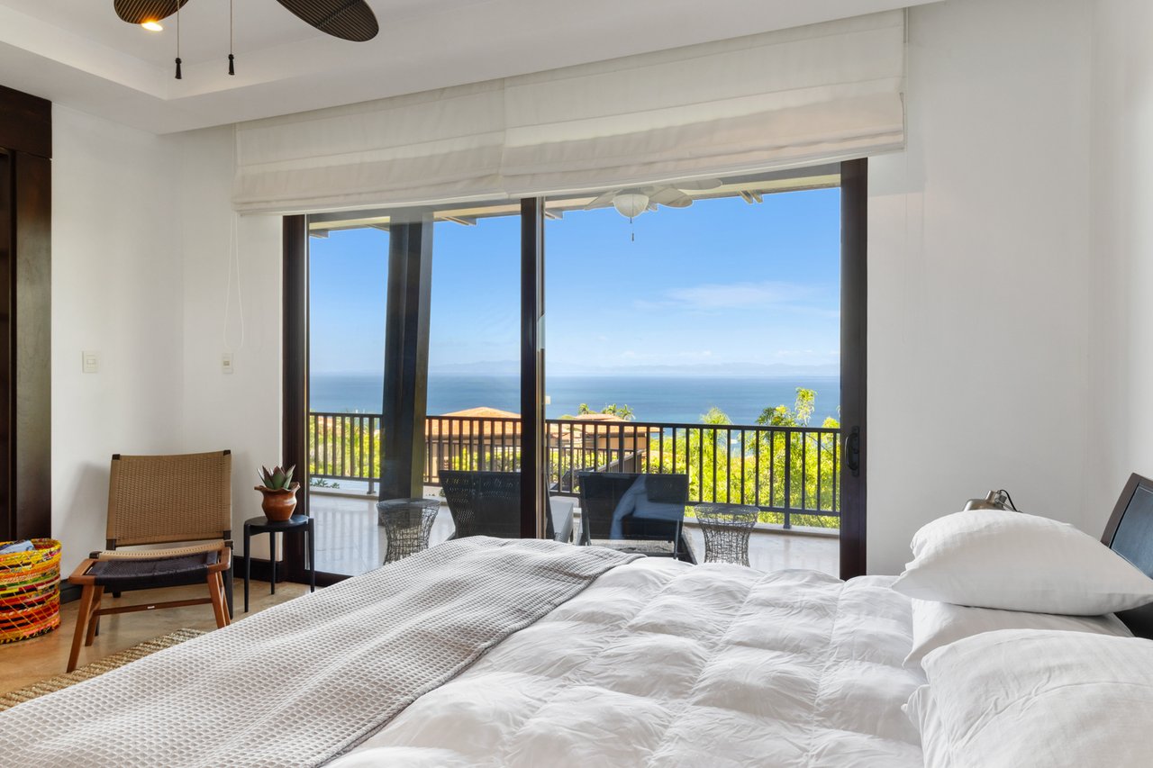 Infinity Pool Oceanview Condo, Papagayo, Guanacaste
