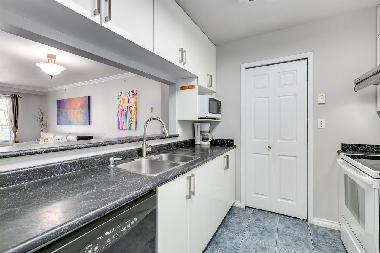 PH1-2405 Kamloops Street, Vancouver