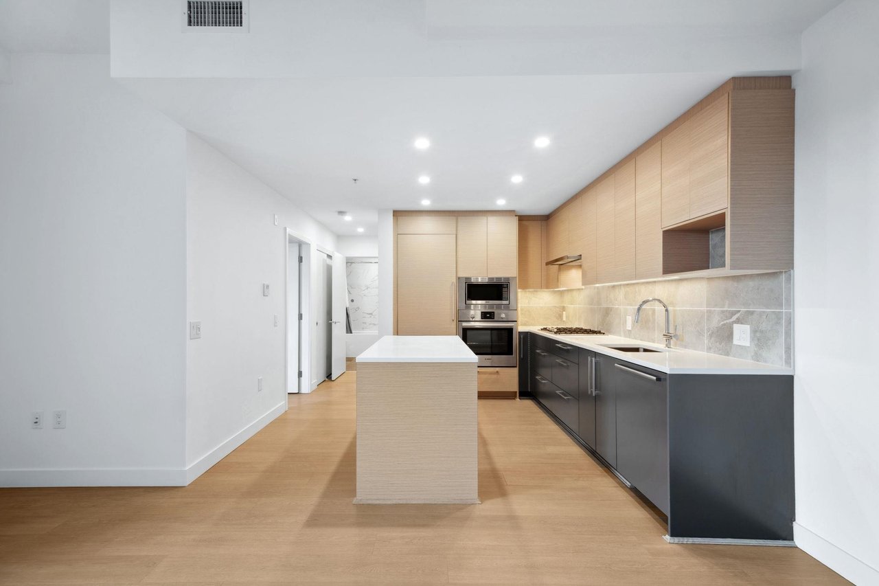 409-8888 Osler St