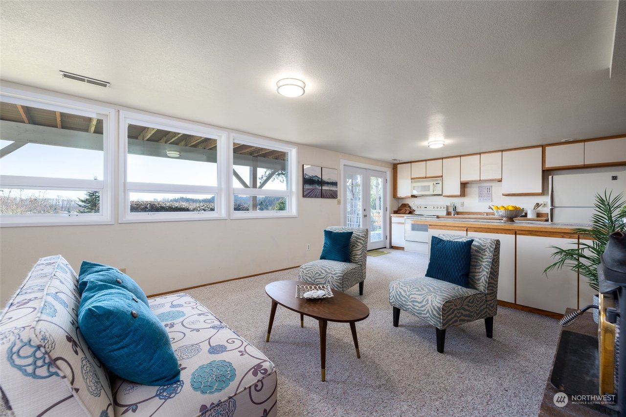 227 Skagit Wy
