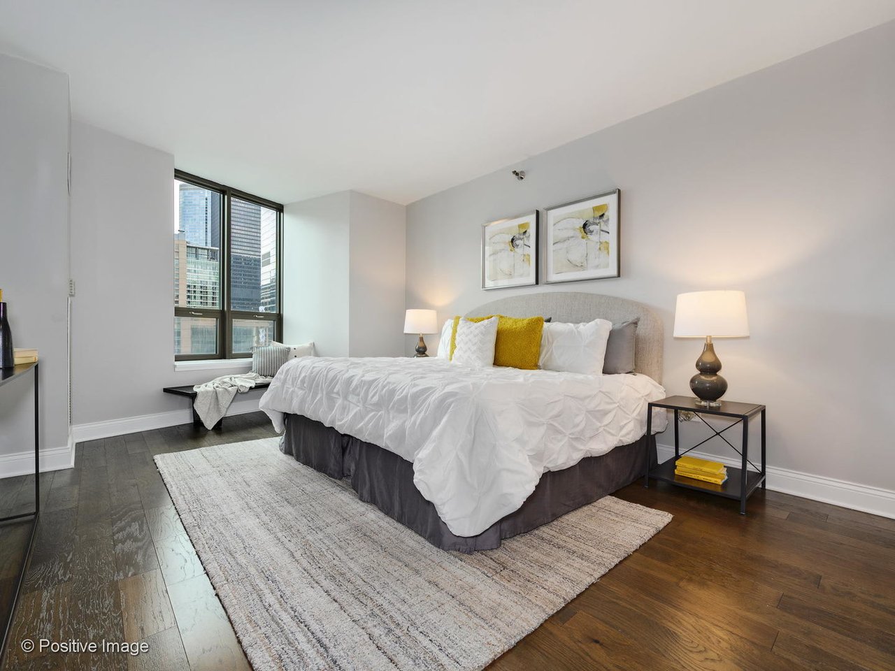 400 N Lasalle St, #2702