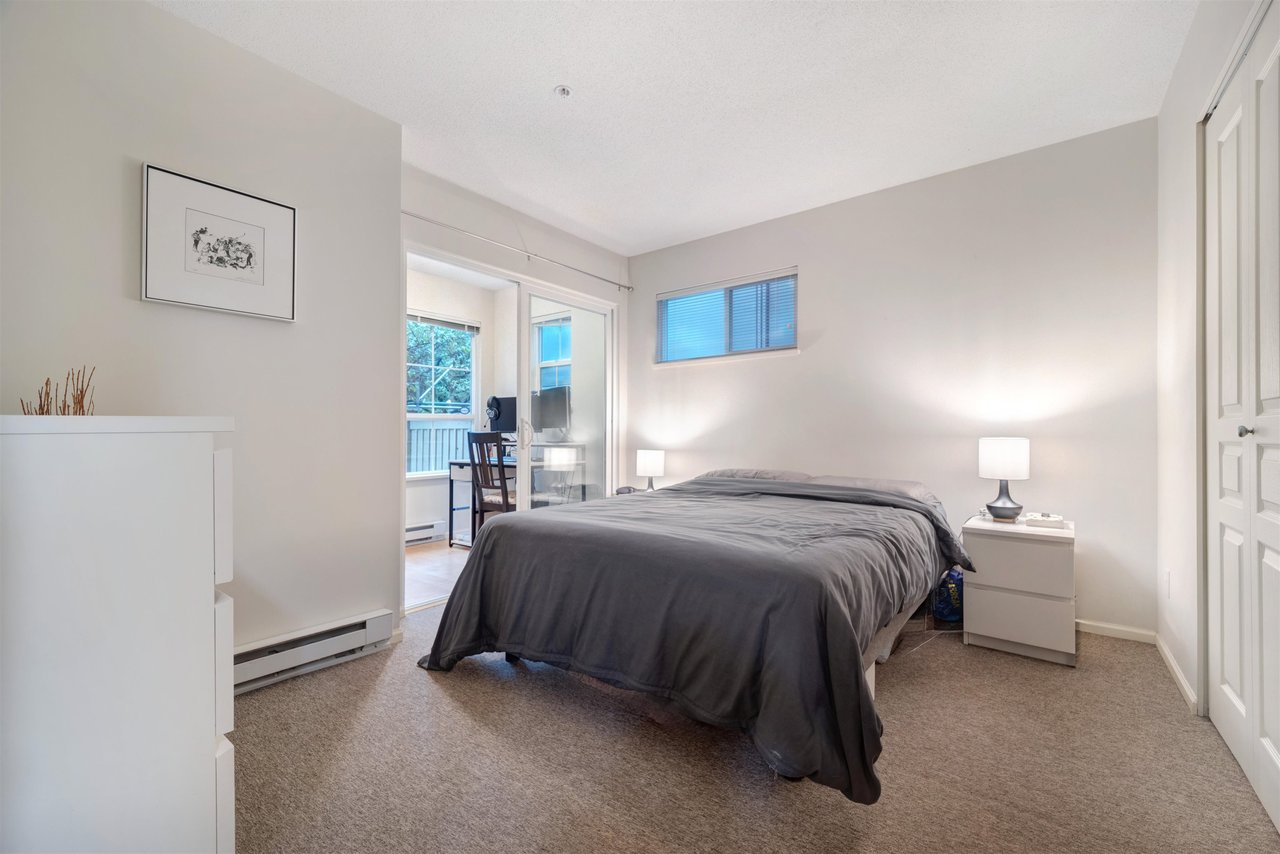 1131 Ross Rd