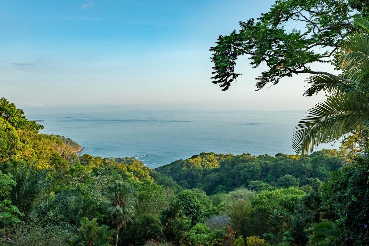 Private Ocean View Estate, Dominical, Puntarenas