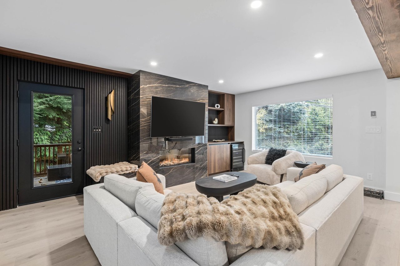 2154 Whistler Rd