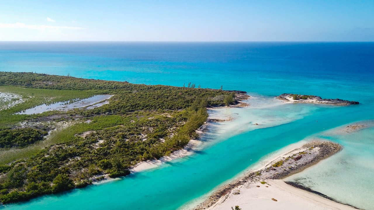 Hawks Nest Cay Cat Island