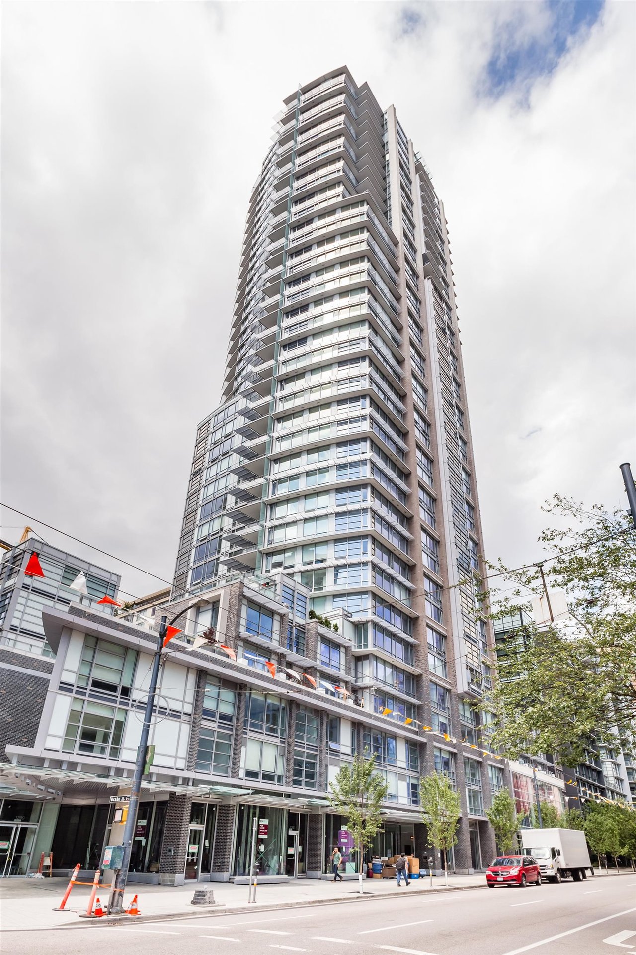 1204-1283 Howe St