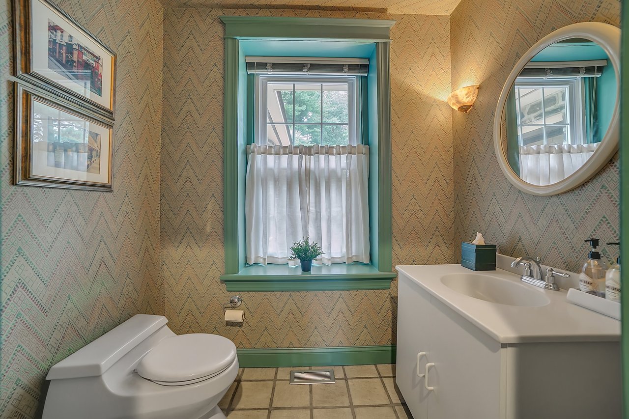 Beautiful Main Line Colonial 