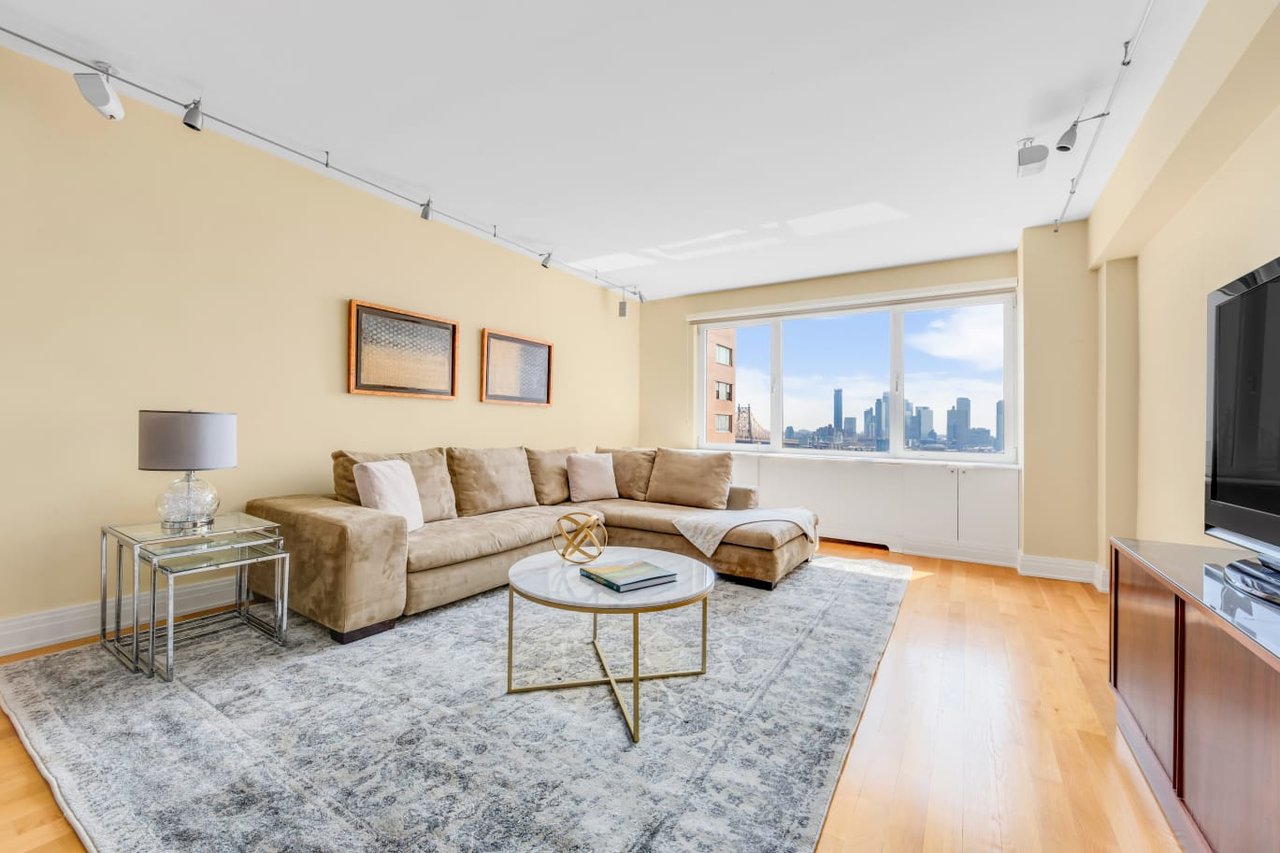 25 Sutton Pl S, #18K