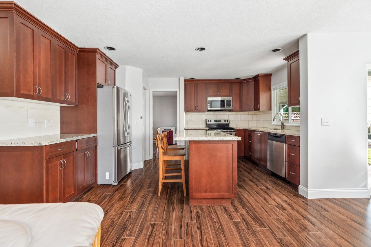 8118 153a St