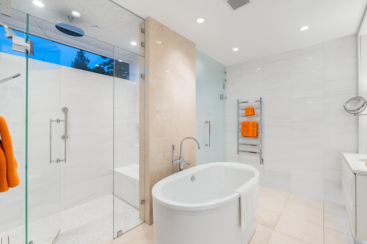 503-2289 Bellevue Ave