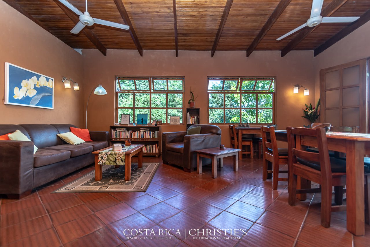 Eco-retreat and Wellness Center Amatierra