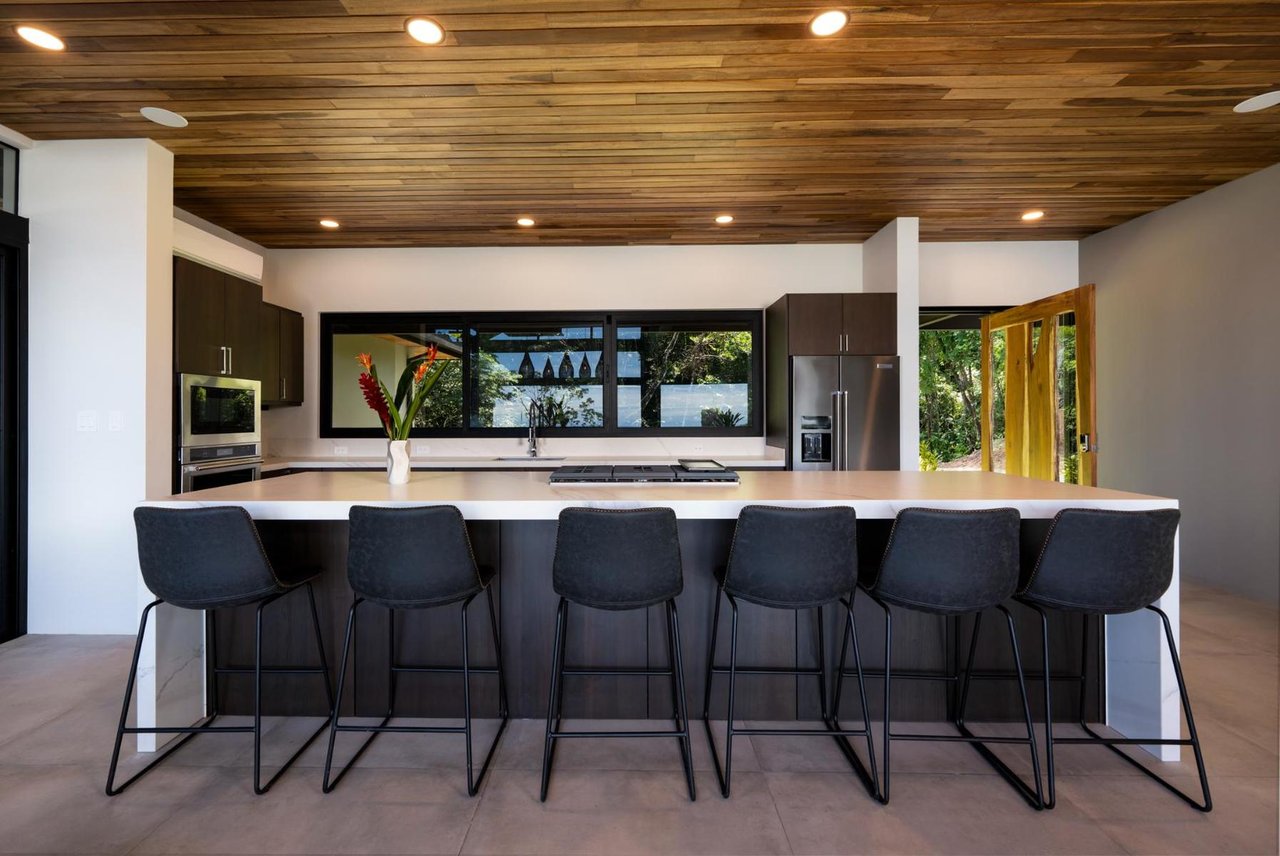 Secluded Tropical Modern Estate, Dominical, Puntarenas