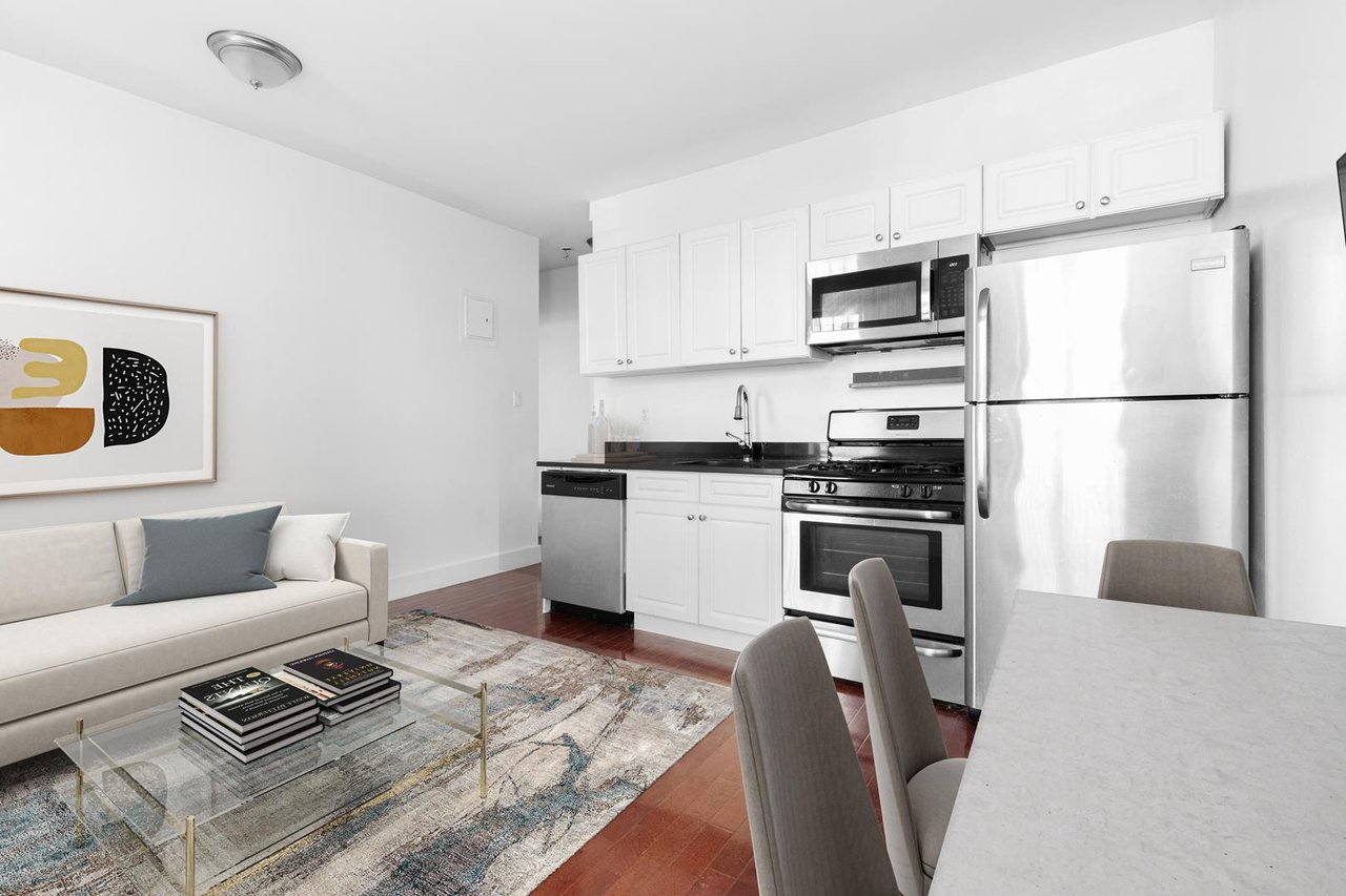 216 Macon Street, Apt 2