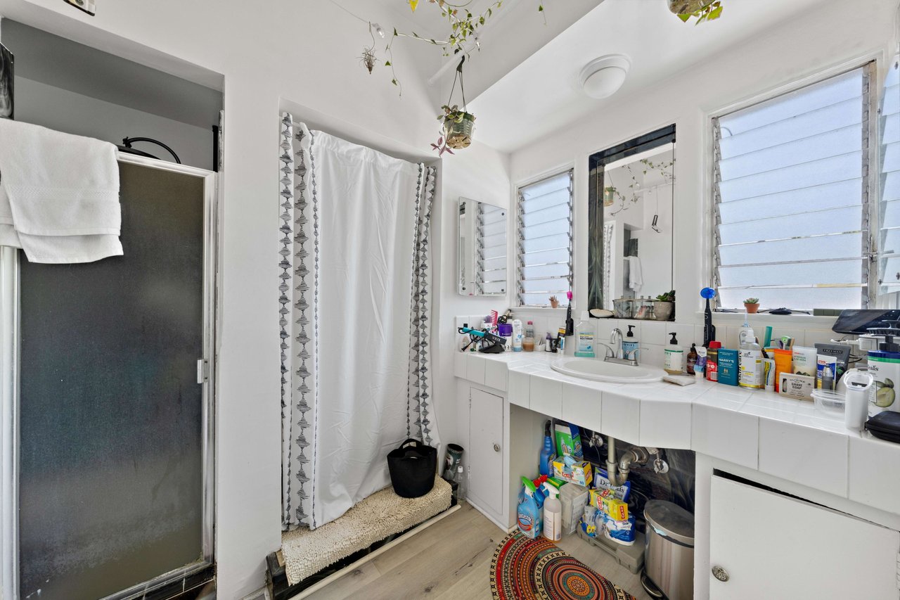 6120 Packard Street, South Carthay