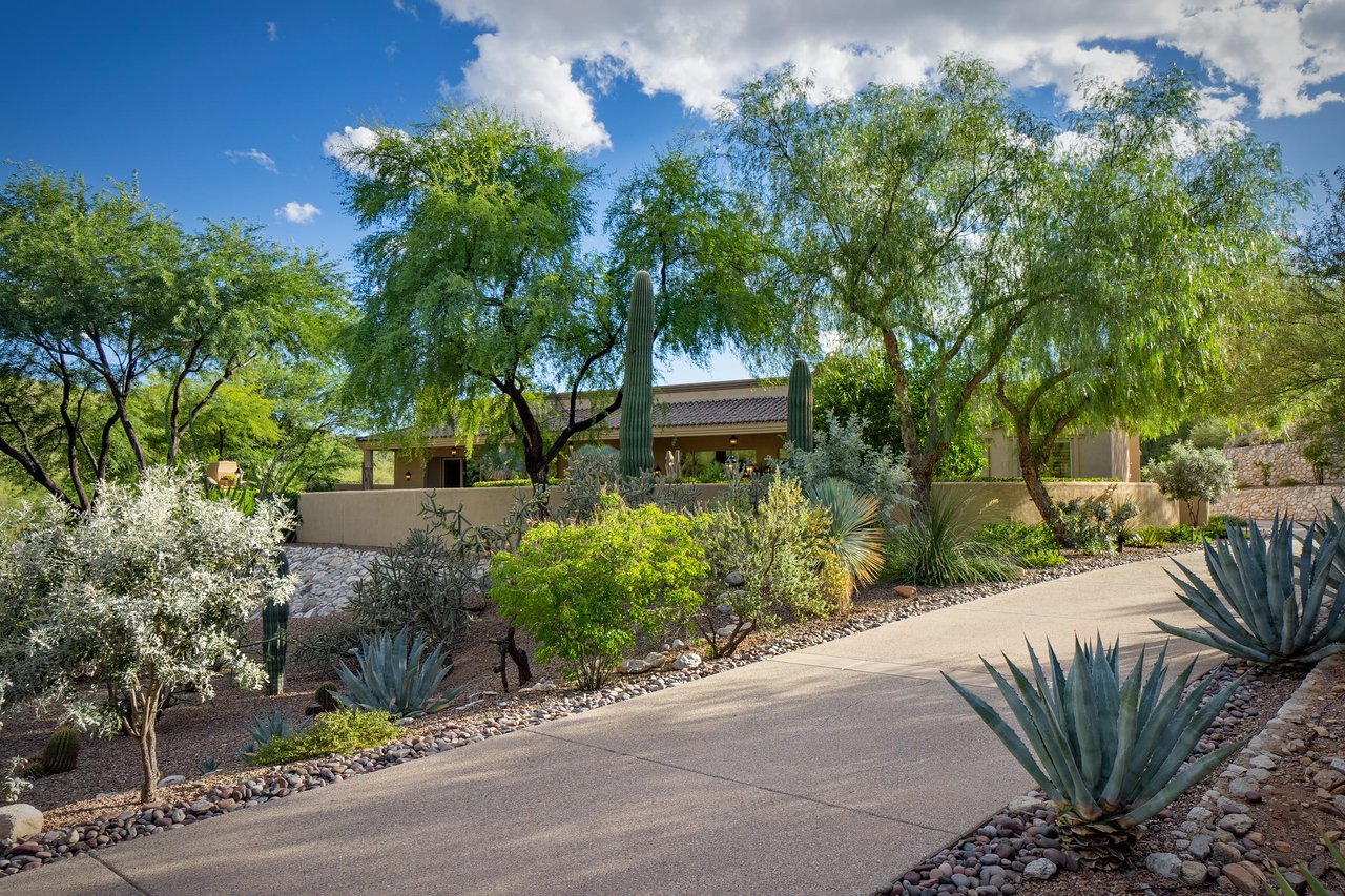 Incomparable Foothills Residence