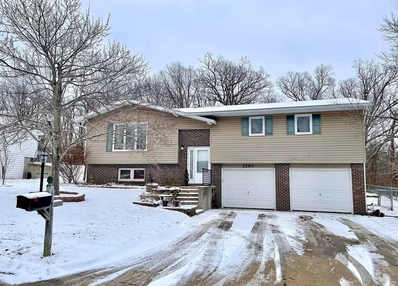 2258 S El Centro Ct