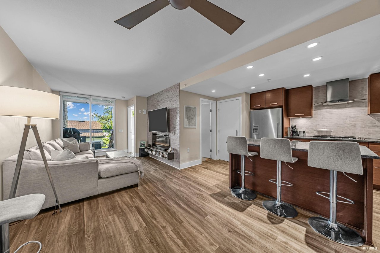 303-210 W 13th St