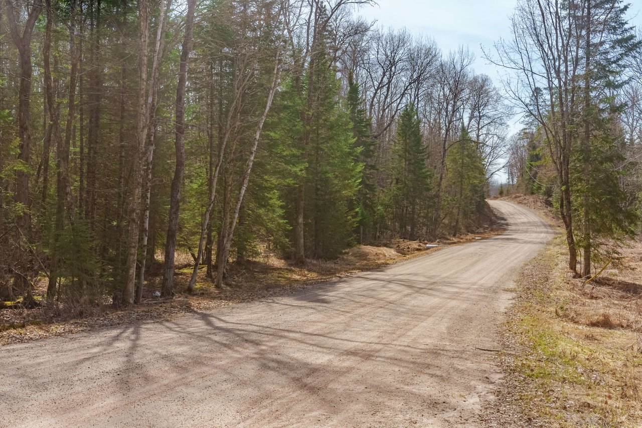 Fern Glen Road Round Lake 