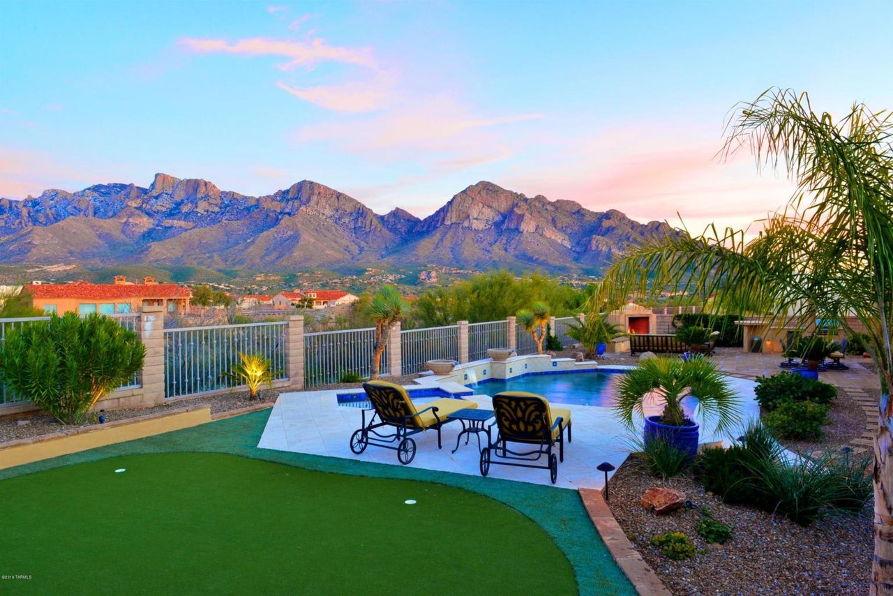10974 N Pusch Ridge Vistas Drive
