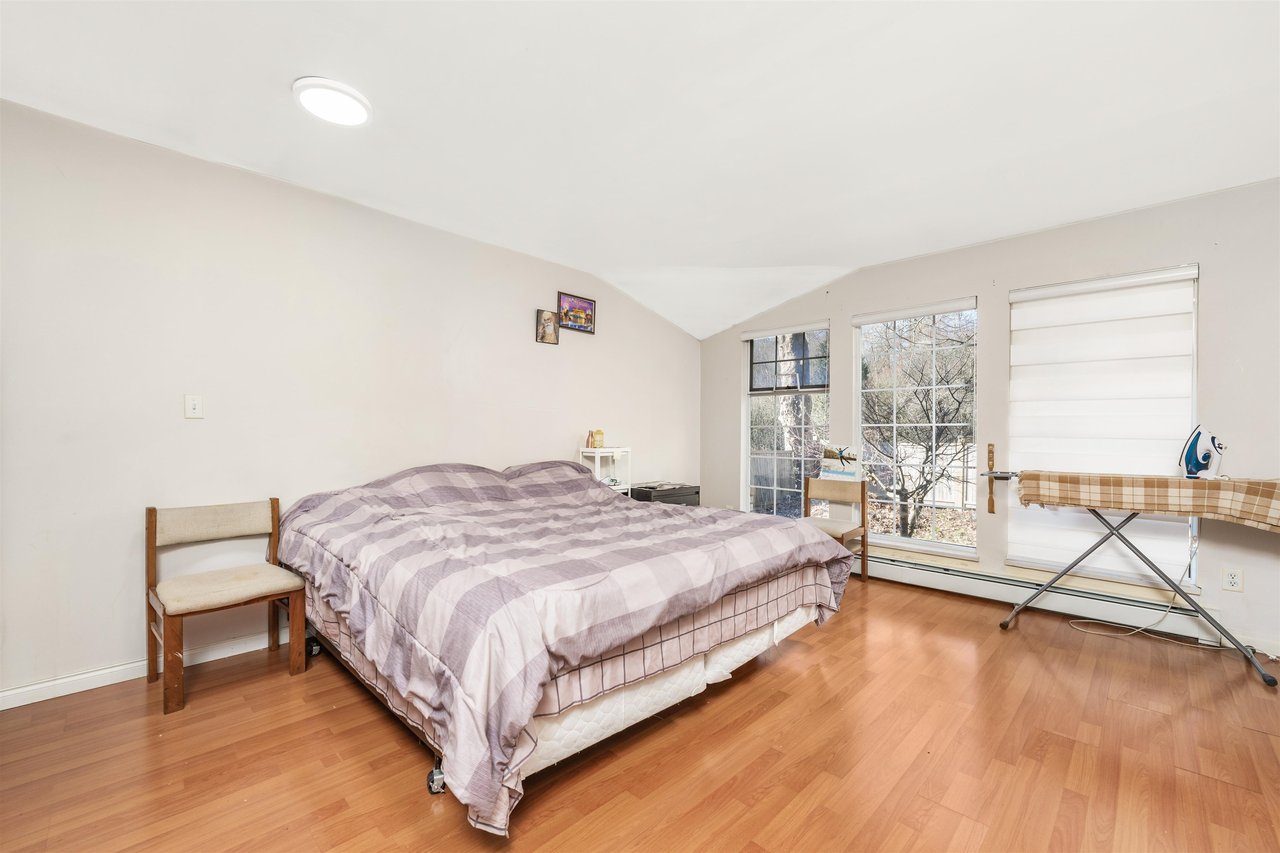 8494 140 St