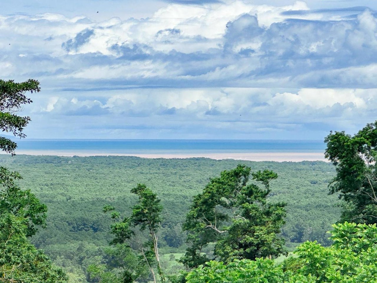 Secure Gated Villa Community, Ojochal, Puntarenas
