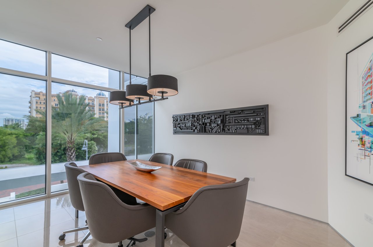 280 Golden Gate Point PH 2