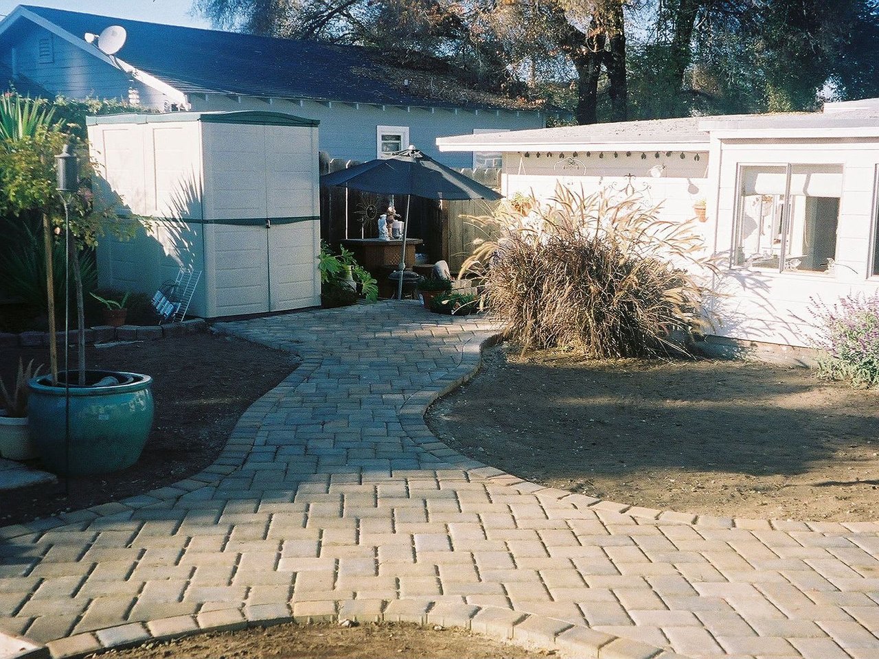 1048 Trinity Ave