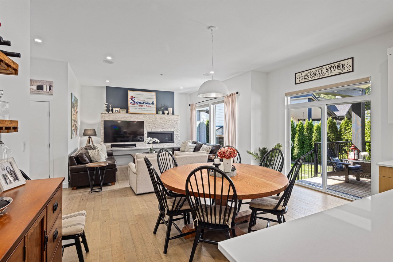 39303 Mockingbird Cres