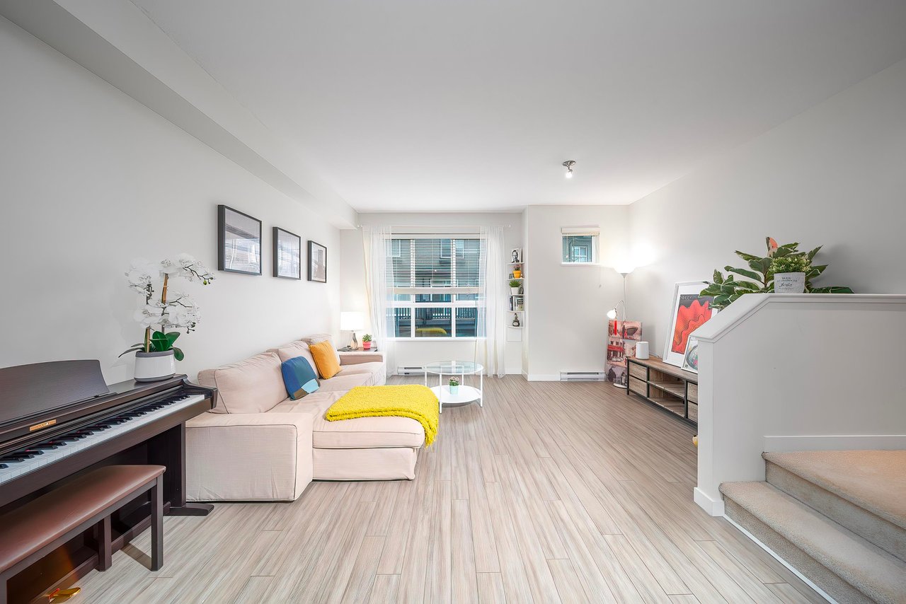 79-10489 Delsom Cres Cres
