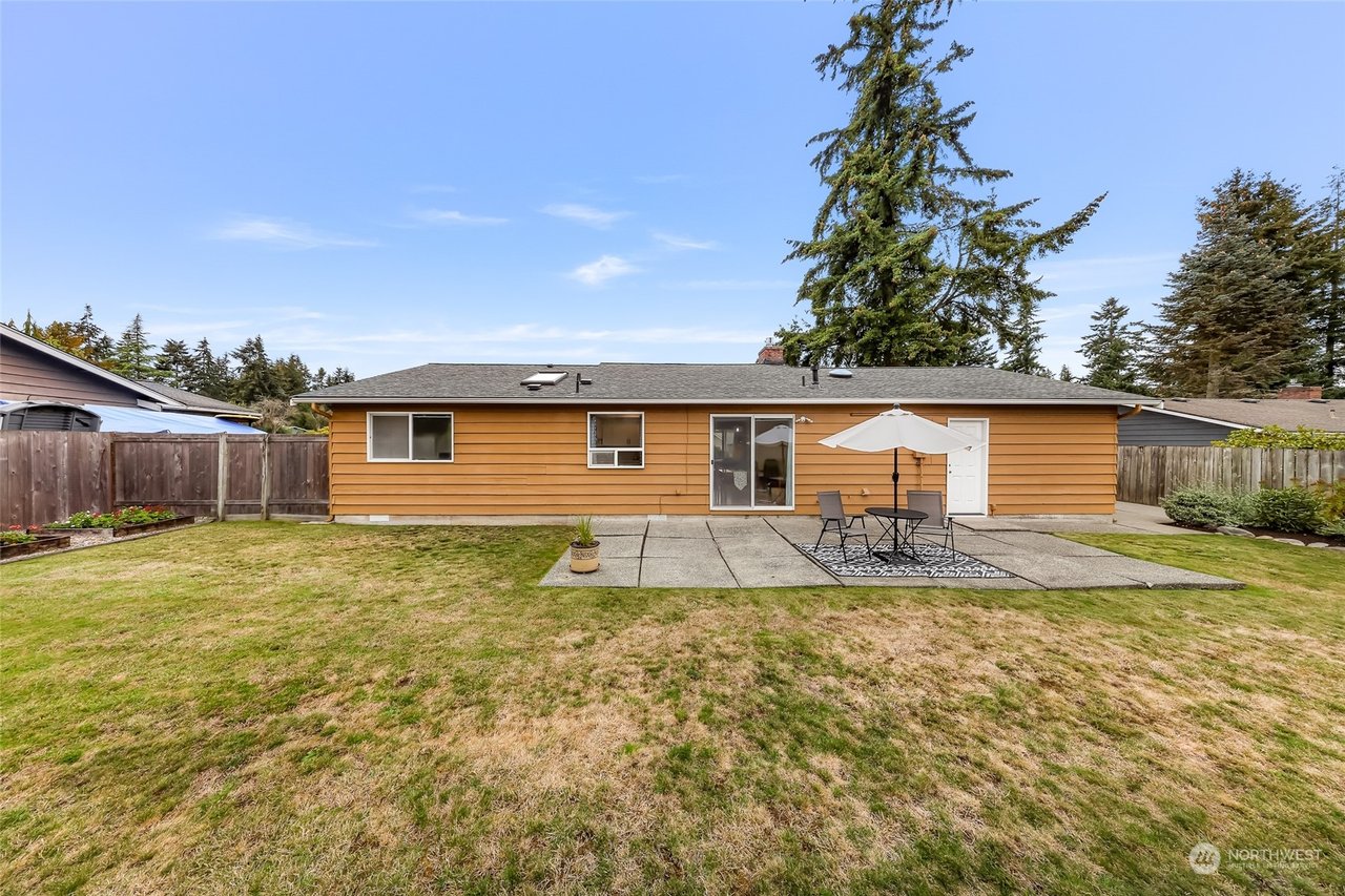 5516 172nd Pl