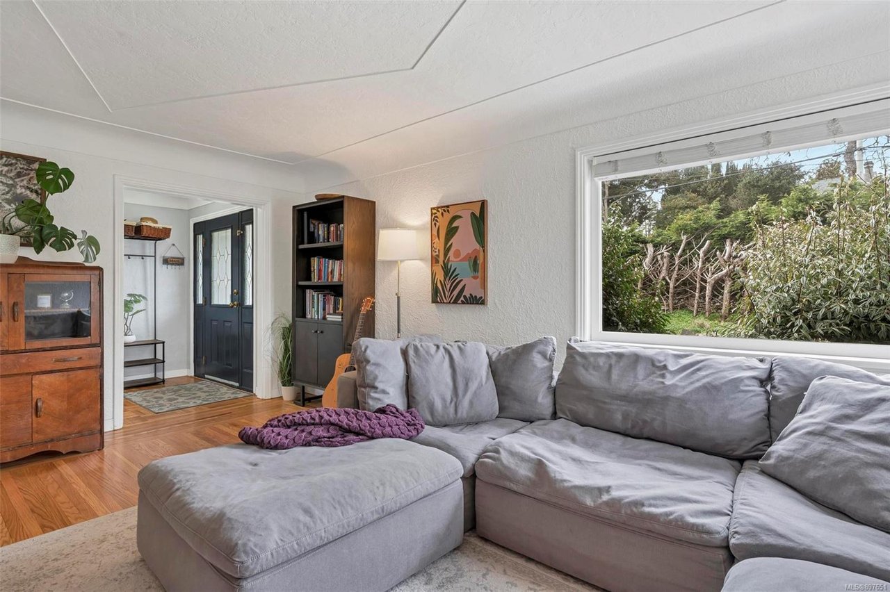 3411 Cedar Hill Rd, Saanich