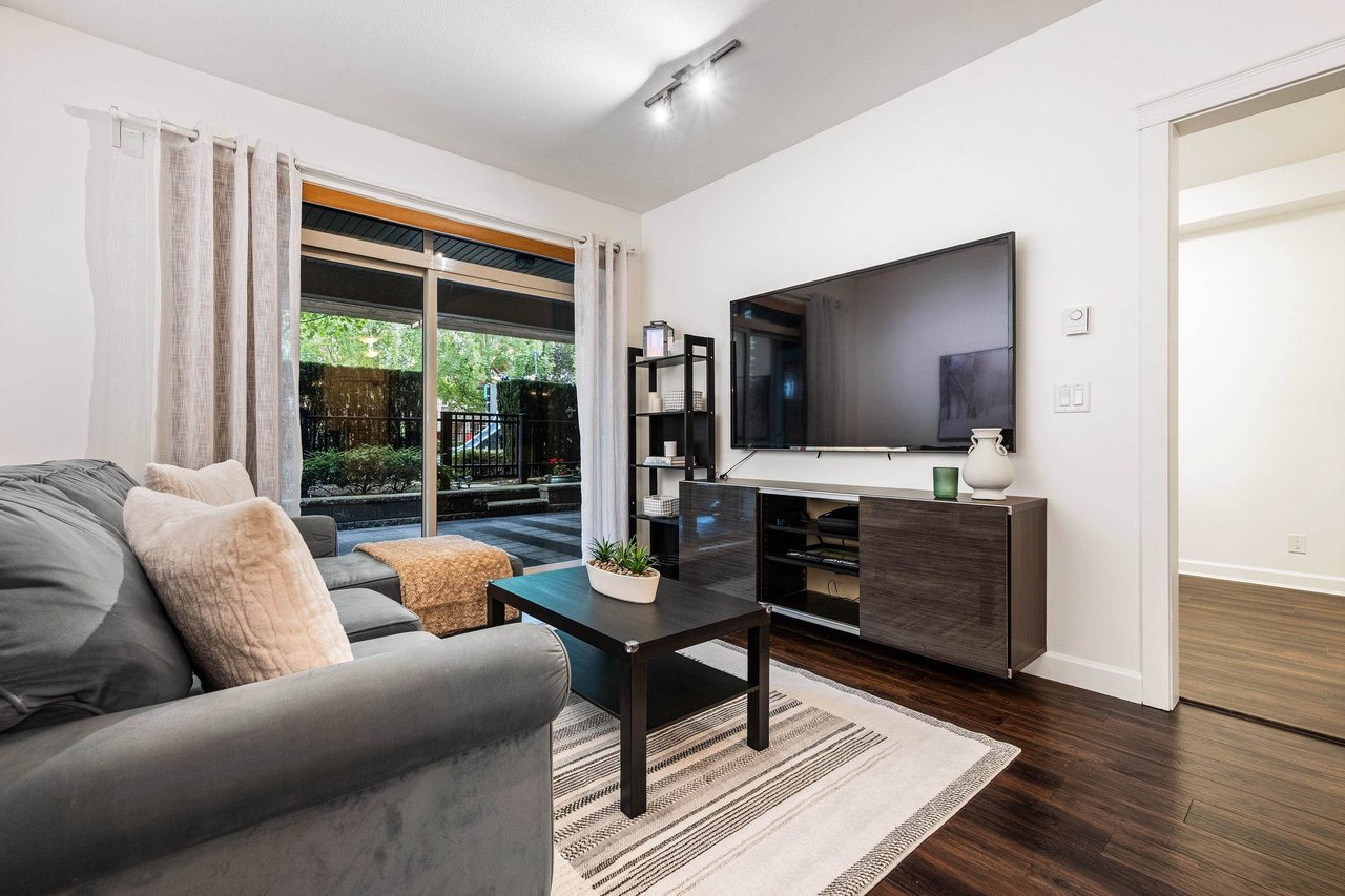 154-8328 207a St