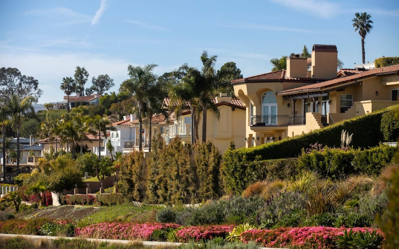 Honest Pros and Cons of Living in Hawarden Hills