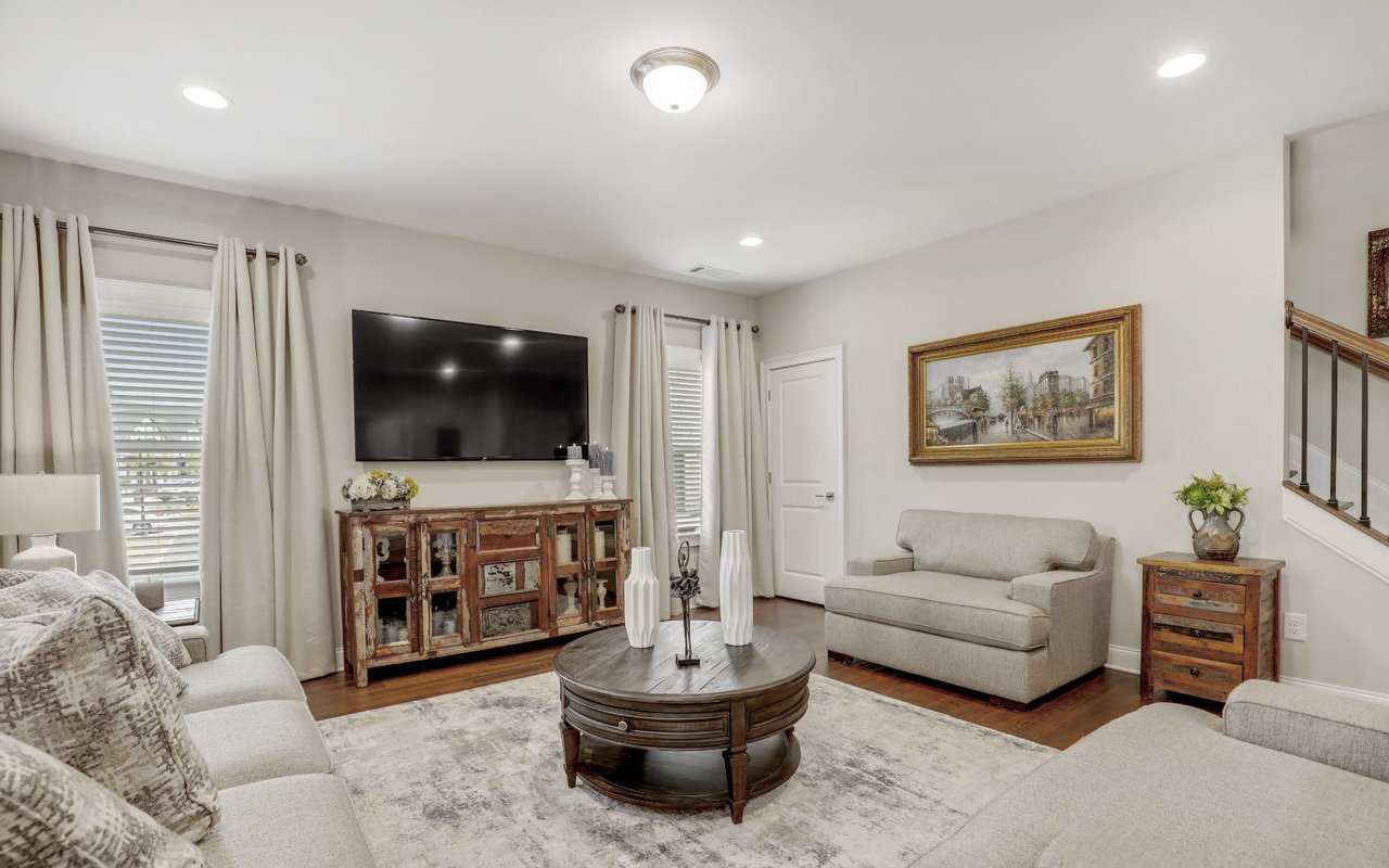 6626 Sterling Drive