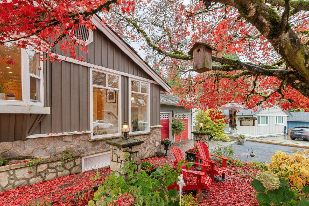 1501 Marine Cres