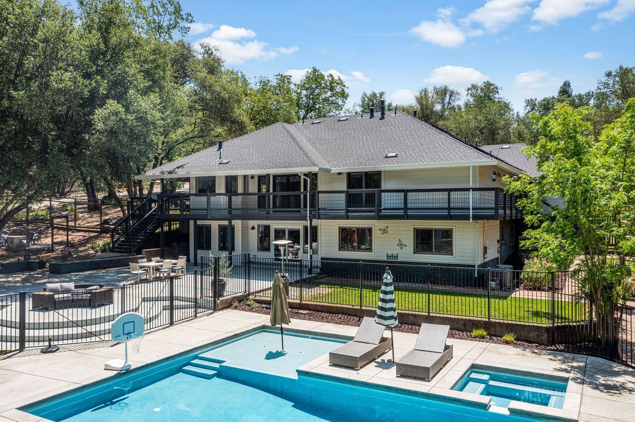 2880 Carlson Drive