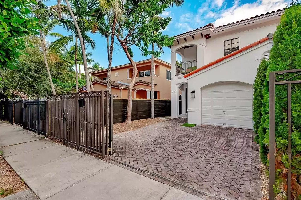 2929 Day Avenue