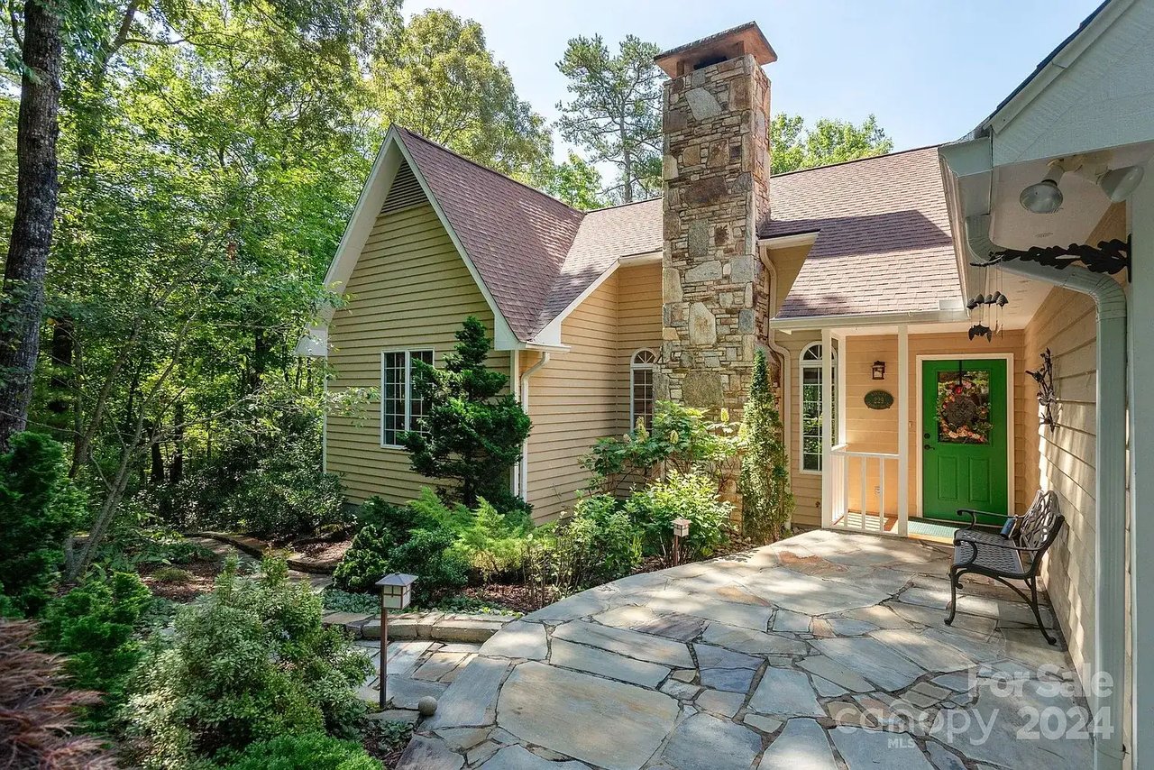 229 Stone Dr