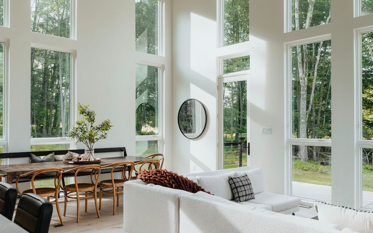 Designing Elegant Interiors with Luxury Materials